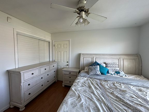 Bed rm