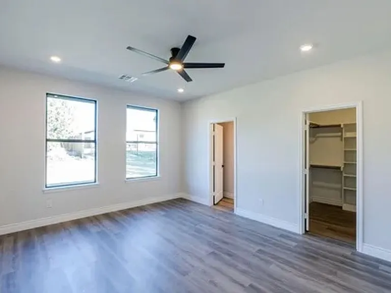 5713 Stonegate Cir — Photo 6