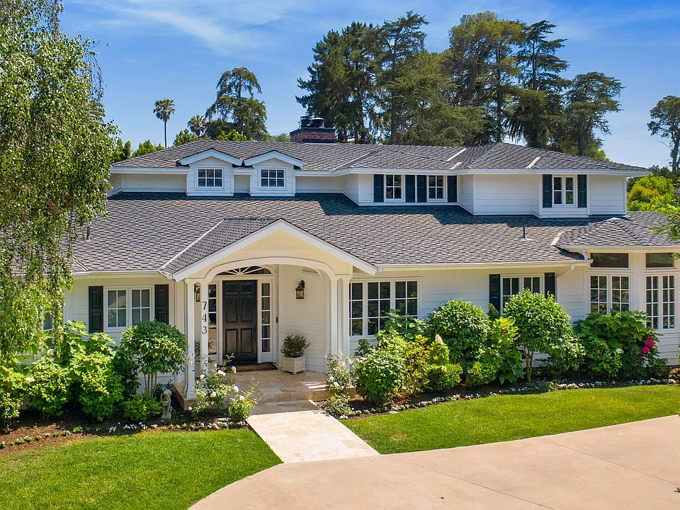 743 Woodland Dr