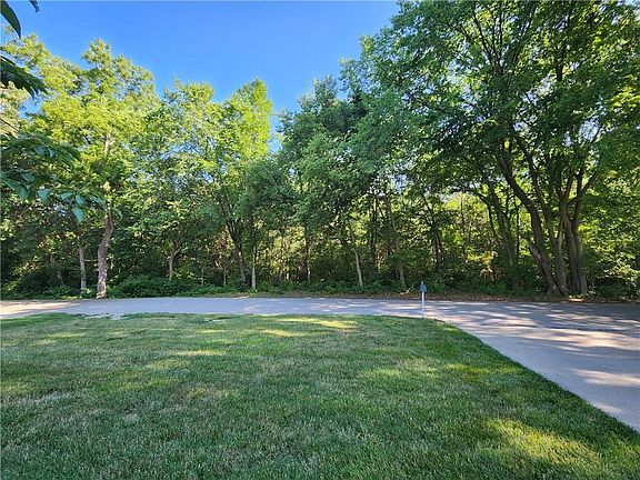 4th image of 3426 Craig Ln