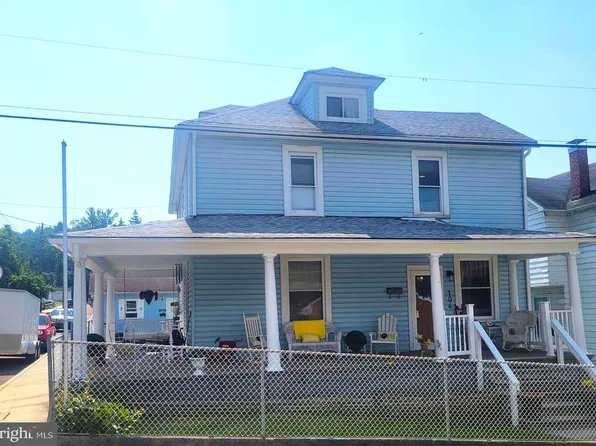 104 Howard St, Westernport, MD 21562