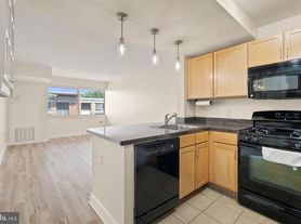 800 4th St SW