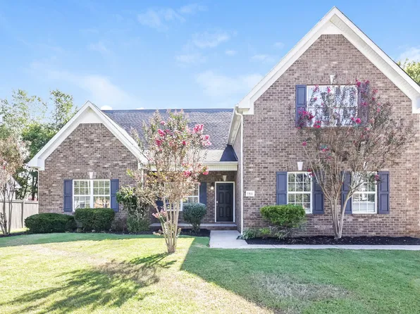 1811 Potters Ct, Murfreesboro, TN 37128