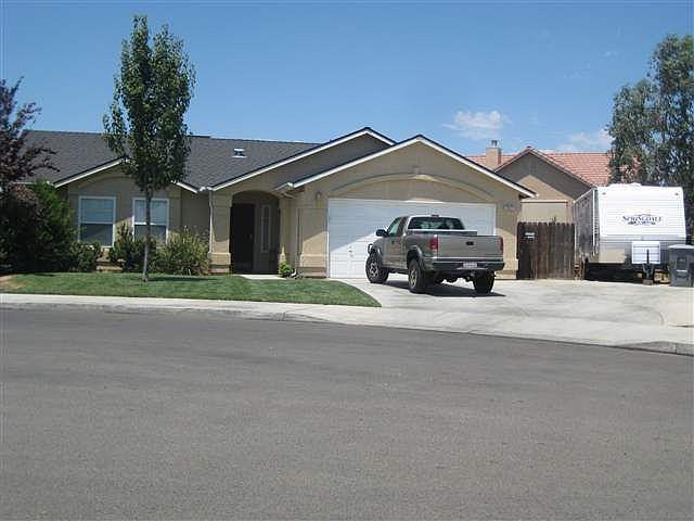 1st image of 2937 Plumas St Unit 00