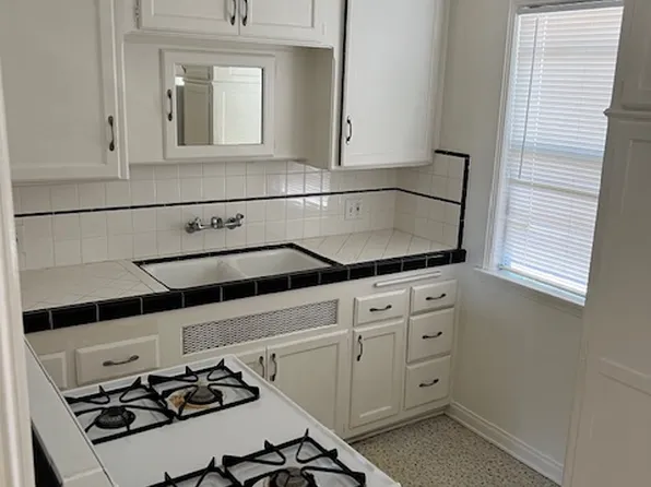 4227 E 1st St #4227, Long Beach, CA 90803