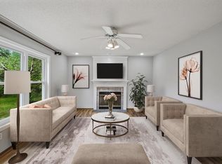 3121 Copper Oaks Trl, Woodbury, MN 55125