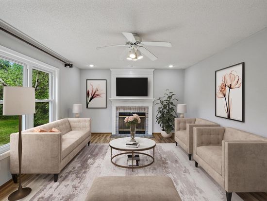 3121 Copper Oaks Trl, Woodbury, MN 55125