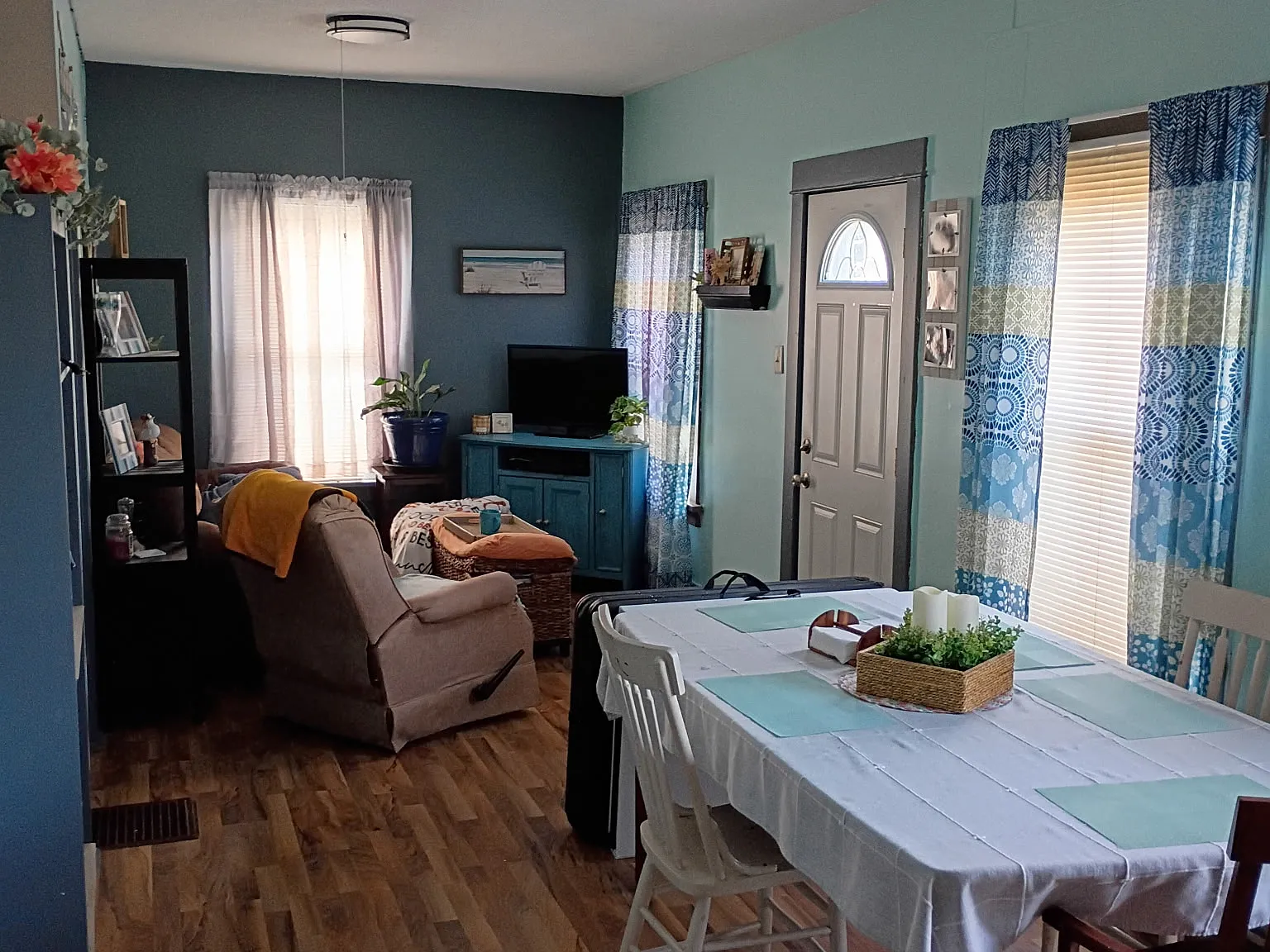2 bed, 1.5 bath, 988 sqft, $1,095 — Photo 3