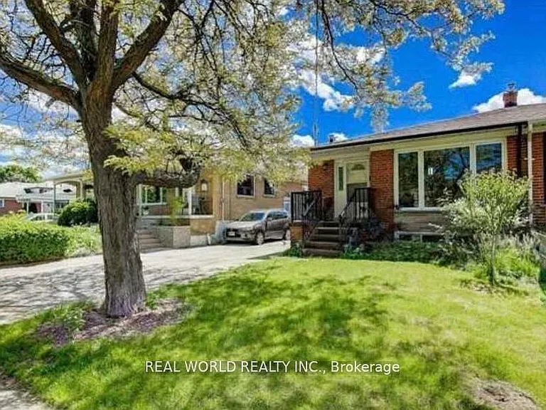 38 Roywood Dr — Photo 1