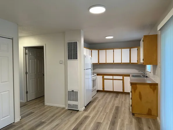 1550 Milwaukee Ave #B-5, Bend, OR 97703