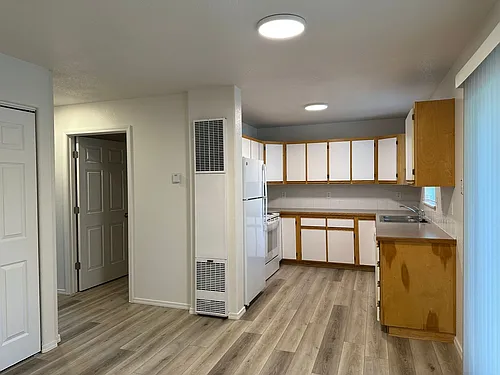 1550 Milwaukee Ave #B-5 Photo 1