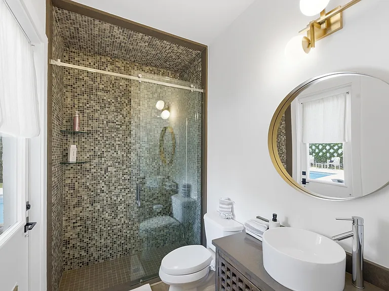 2552 Sheltingham Dr — Photo 27