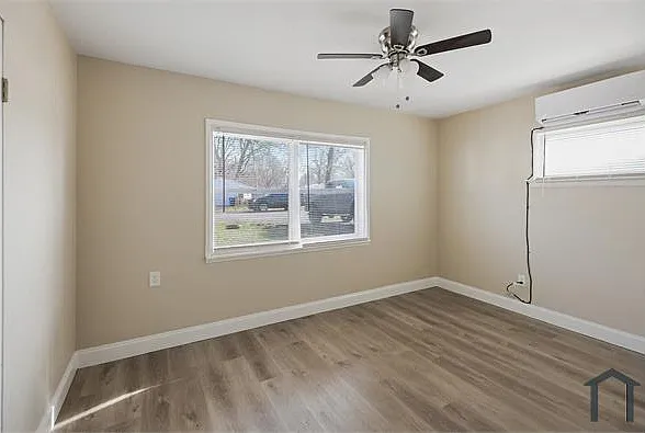 11893 Bridgevale Ave — Photo 9