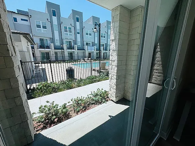 W Cara Dr, Anaheim — Photo 2