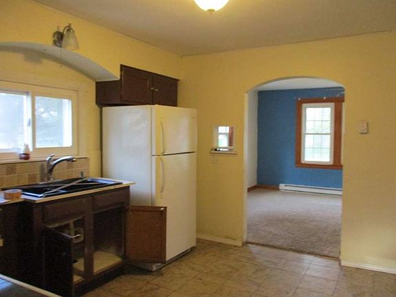 4th image of 1608 S Italiano Dr