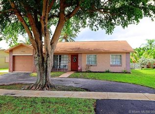 9501 Johnson St, Pembroke Pines, FL 33024