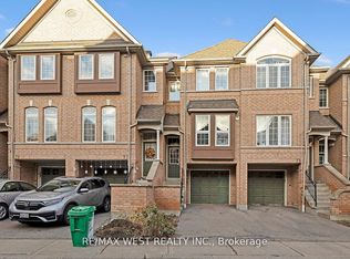 50 Strathaven Dr #75, Mississauga, ON L5R 4E7