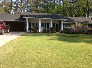 3590 Carriage Way, East Pt, GA 30344