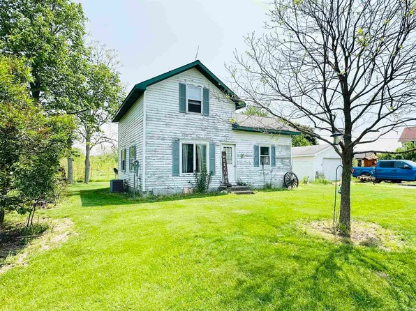 69600 Sycamore Rd, Walkerton, IN 46574