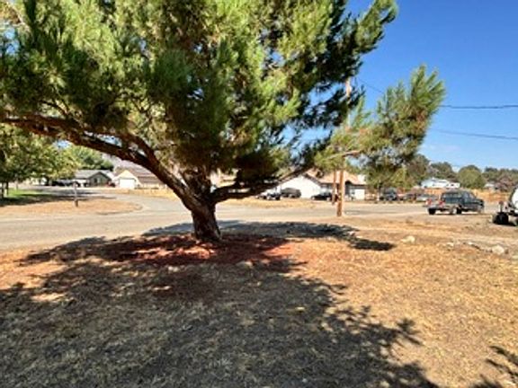 4th image of 17861 Tanforan Dr