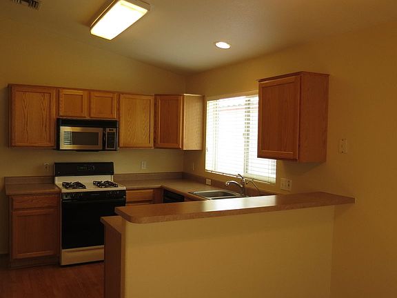 5th image of 7900 W School Hill Pl