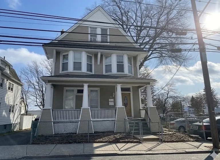 32 Harrison Ave — Photo 1