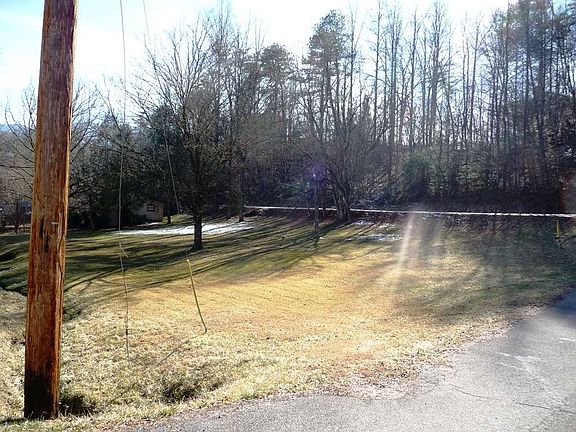 5th image of 1111 Cedar Ln