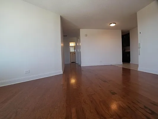 Rented by Area New York | media 10