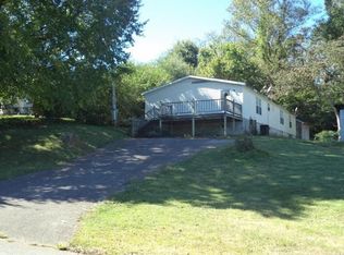 527 N Chamberlain Ave, Rockwood, TN 37854