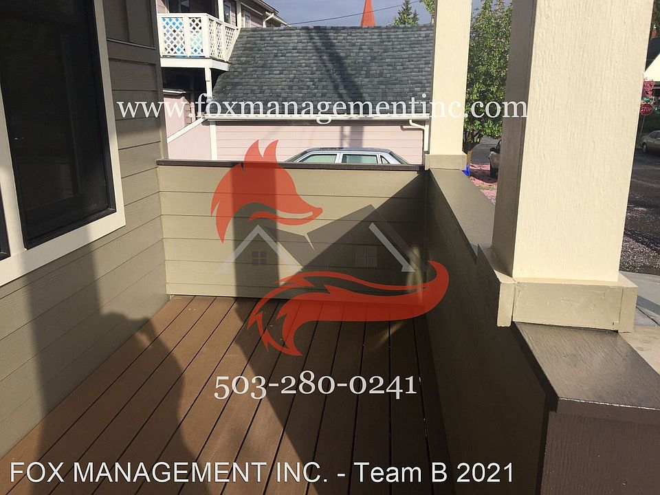 1st image of 912 8th St #912