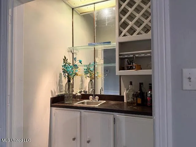 6231 Waterford Dr — Photo 8