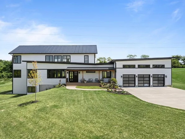 8886 Walnut Rdg, West Chester, OH 45069