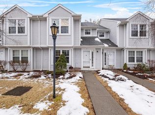 4 Juniper Ln, Pawling, NY 12564