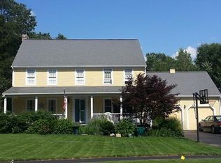 33 Steppingstone Dr, Holden, MA 01520