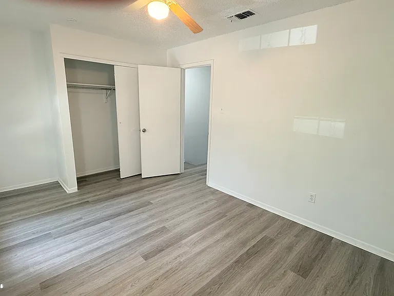 228 Samuel Blvd #S-6 — Photo 13