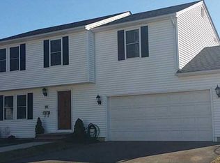 98 Bay View Ave, Riverside, RI 02915