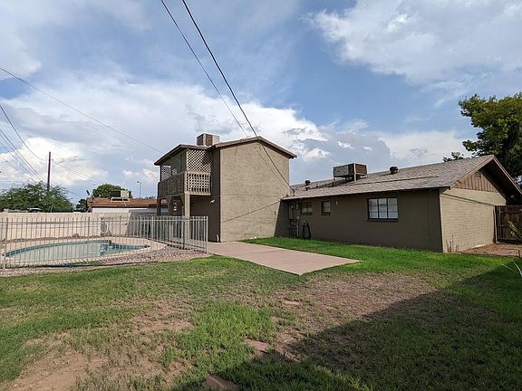 2nd image of 608 E Franklin Ave #1