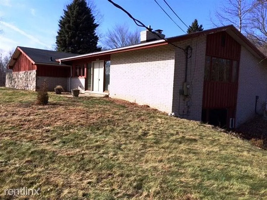 11961 Amherst Court — Photo 4