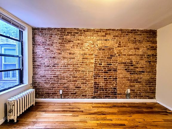 2nd image of 4139 52nd St APT 10