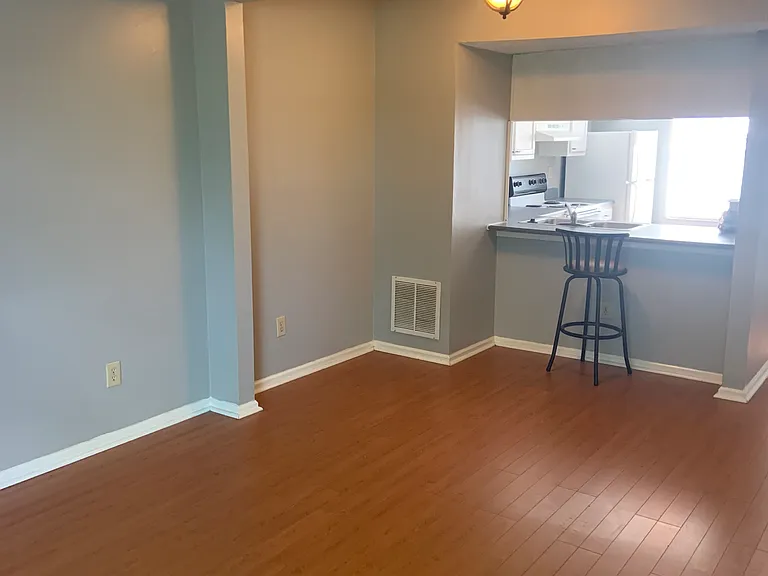 654 Lex Dr — Photo 4
