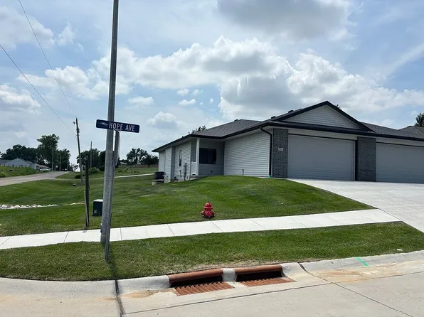 501 Hope Ave, Underwood, IA 51576