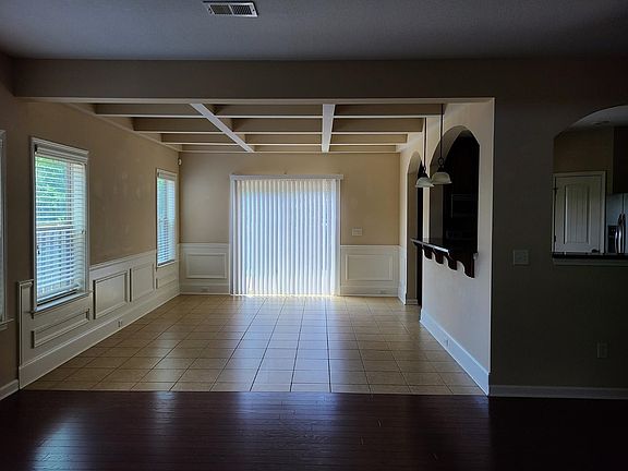 5th image of 7327 San Vista Dr