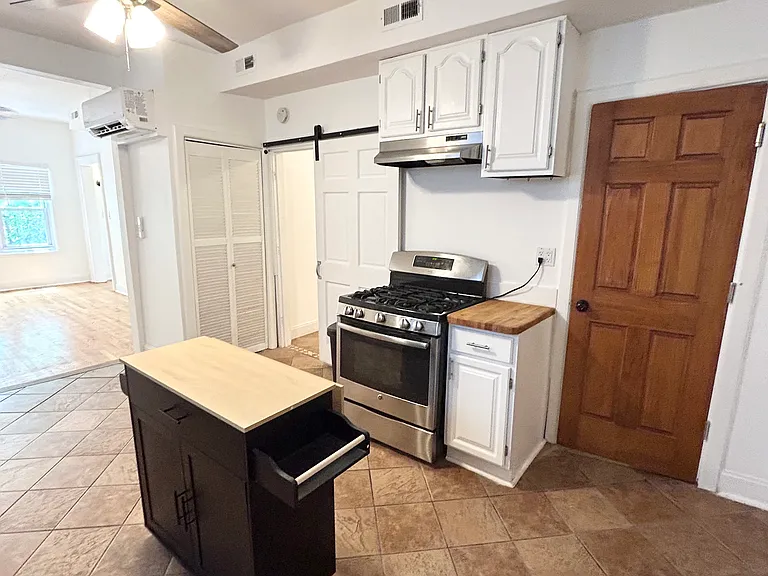 2638 W Belden Ave — Photo 3