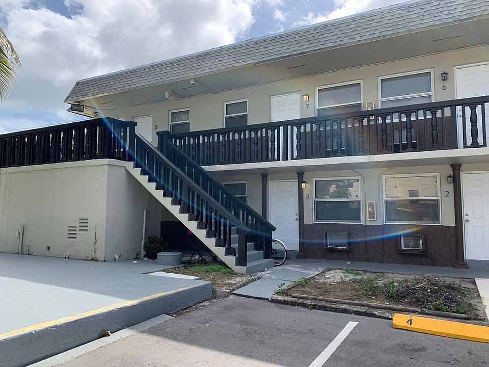 1st image of 1101 N 22nd Ave #8