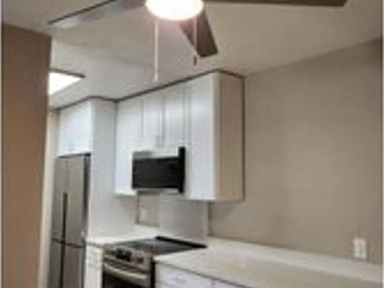 Sand Pebble Community *Renovated Units — Photo 85