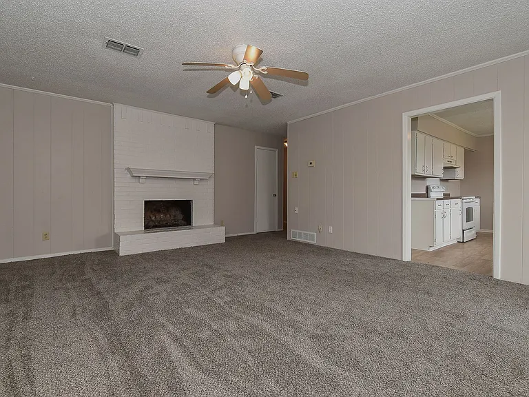 3117 Chaparral Dr — Photo 9