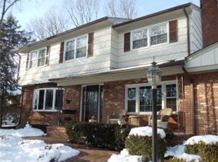 4 Brandywine Dr, East Brunswick, NJ 08816