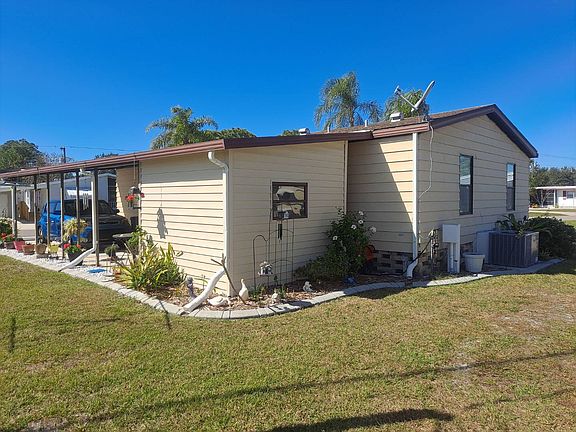 4th image of 12 Jeffrey Dr