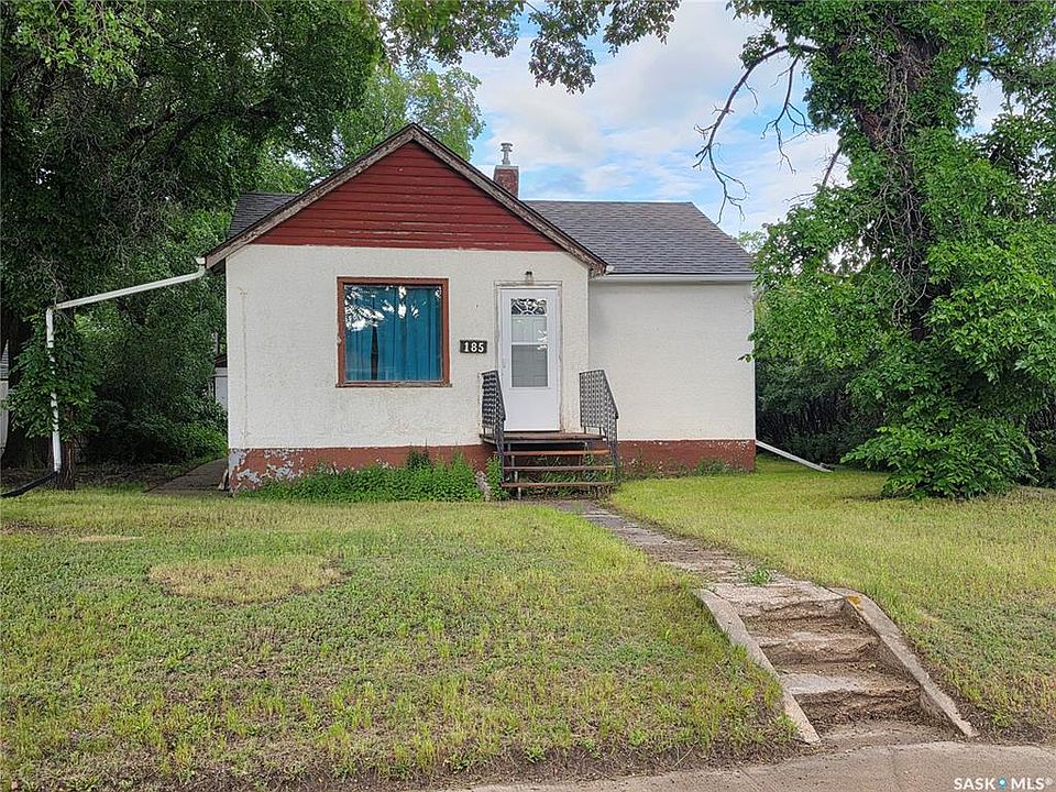 1st image of 185 3rd AVENUE SE