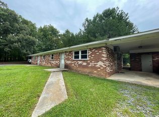 211 Roslyn Rd, Troy, NC 27371